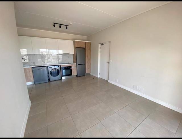 1 BEDROOM PROPERTY TO RENT IN RICHWOOD